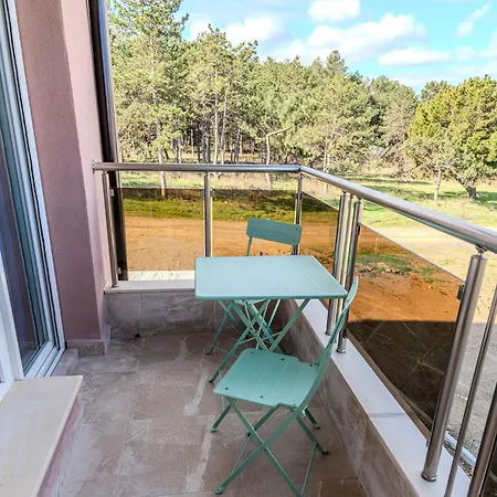 Sea View Luxury Apartments- Forest Retreat Luxury דירה