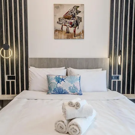 Sea View Luxury Apartments- Forest Retreat Luxury Апартамент
